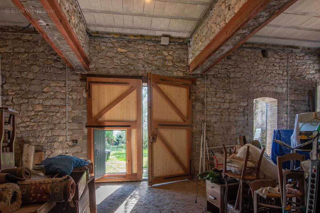 Maison à LEDIGNAN