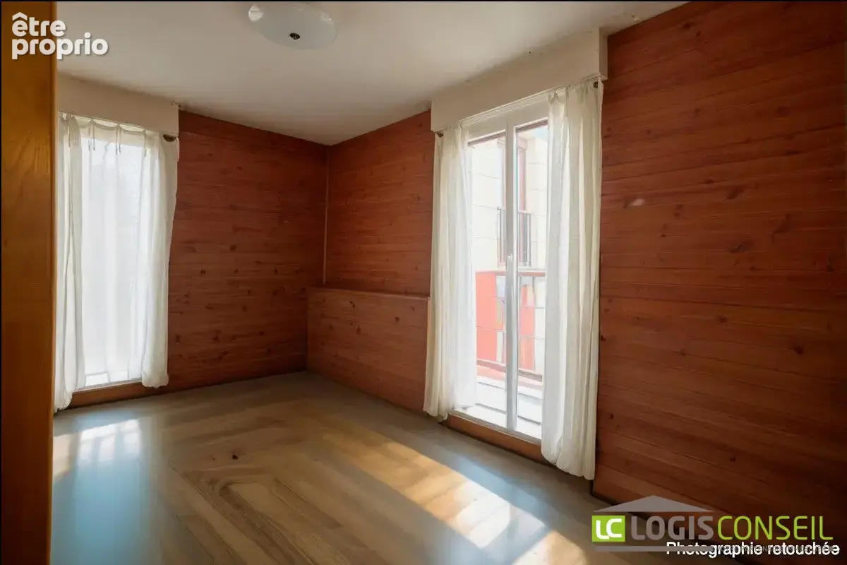 Salon(possibilité d'une 3e chambre)