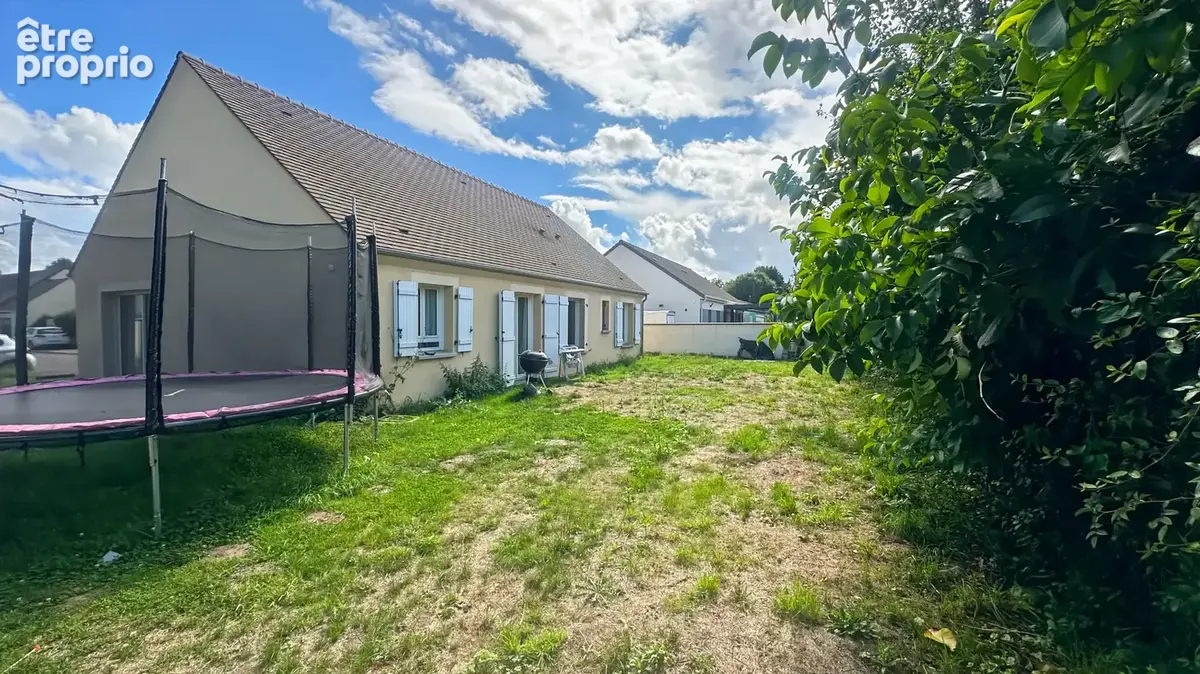 A Vendre - Maison  de 102 m2 récente de plain-pied proche du centre-ville. - photo 12