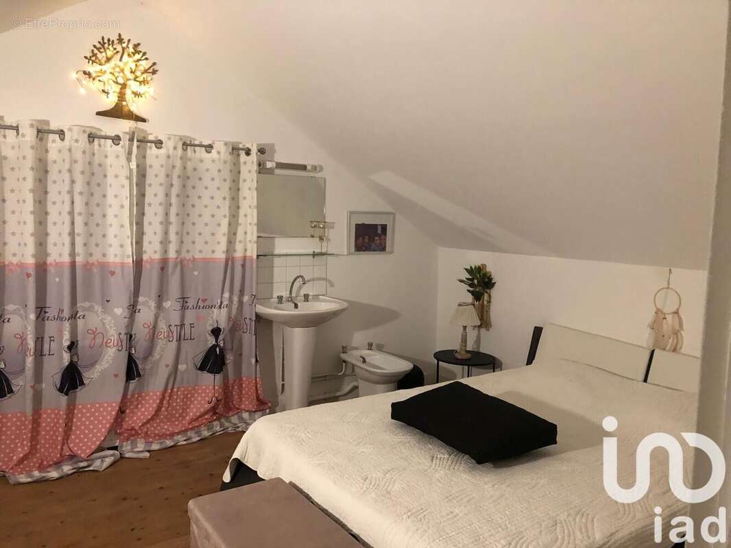 Photo 6 - Maison à RUELLE-SUR-TOUVRE