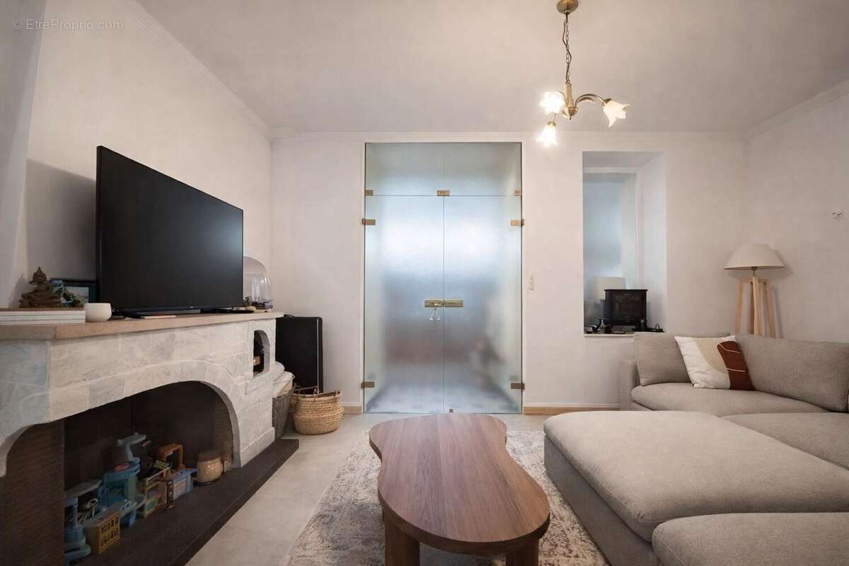 Maison 142 m² à Fresnay-Sur-Sarthe  - photo 3