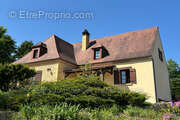 Maison à CARSAC-AILLAC
