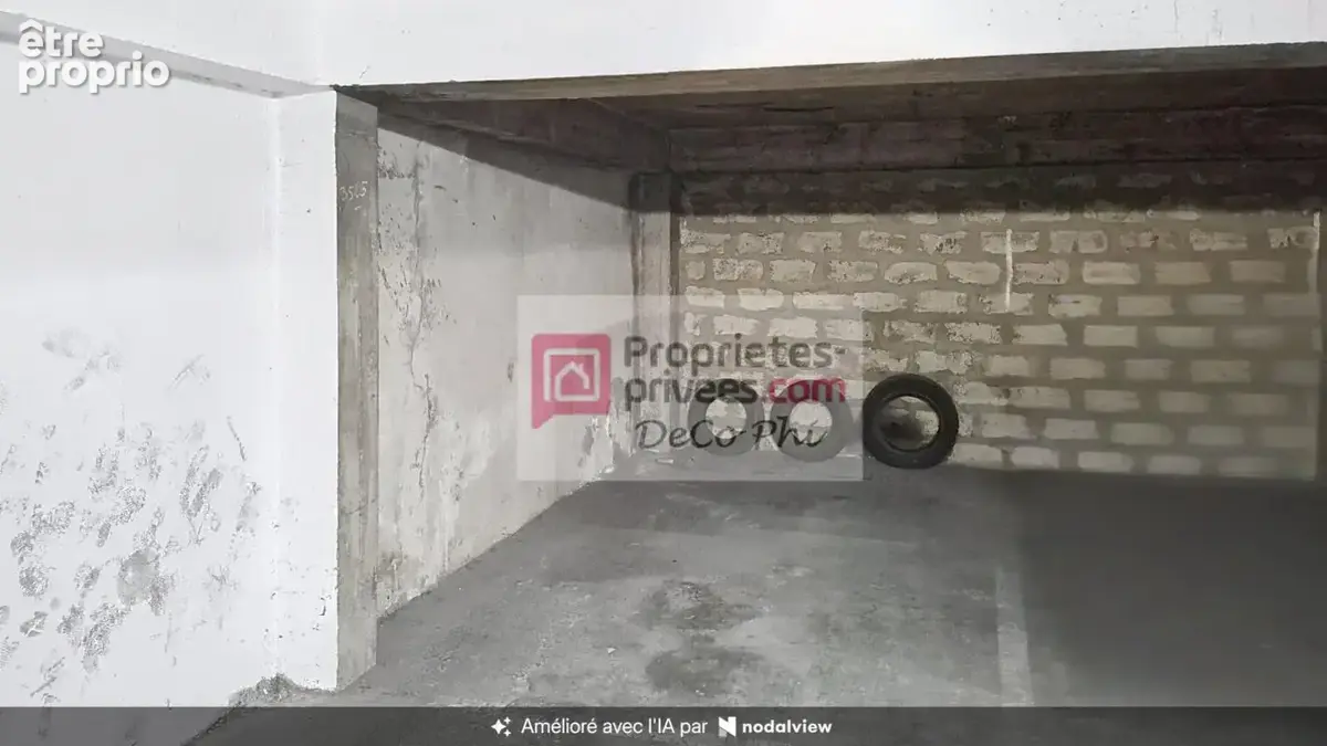 Parking à PARIS-11E