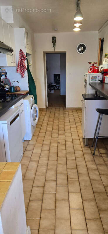 Appartement à VARAGES