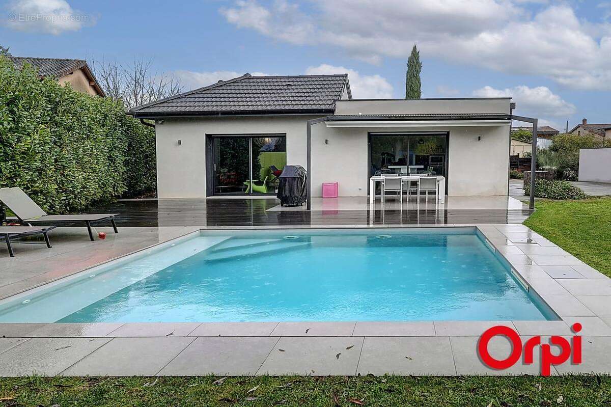 Maison à CAILLOUX-SUR-FONTAINES