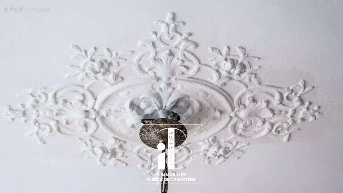 Maison à FONTAINEBLEAU