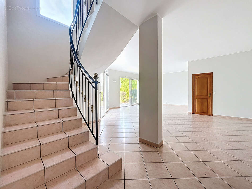 Maison à FRANCHEVILLE