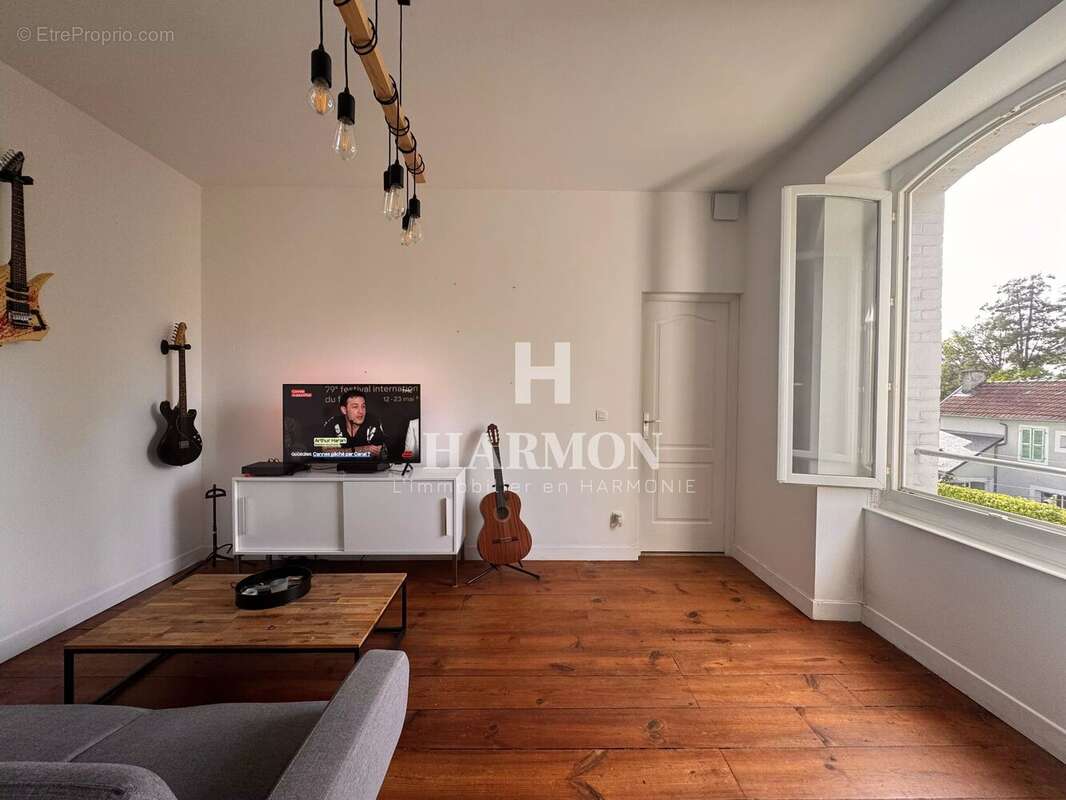 Appartement à BILLERE