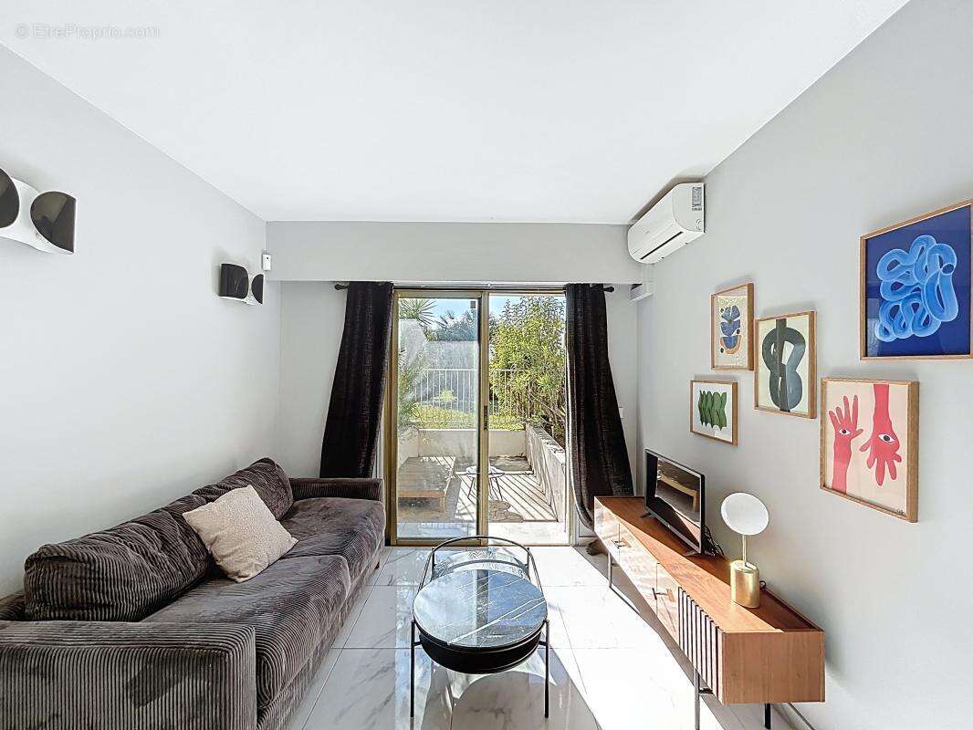 Appartement à LE CANNET