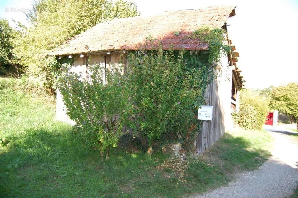 Maison à BEYNAC-ET-CAZENAC