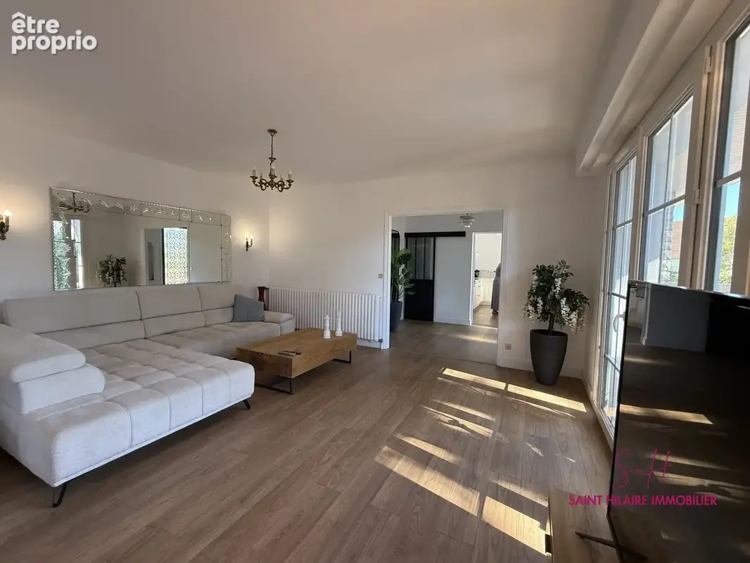 Maison 6 pièces 170 m² à vendre à Clery-Saint-Andre (45370) - photo 4