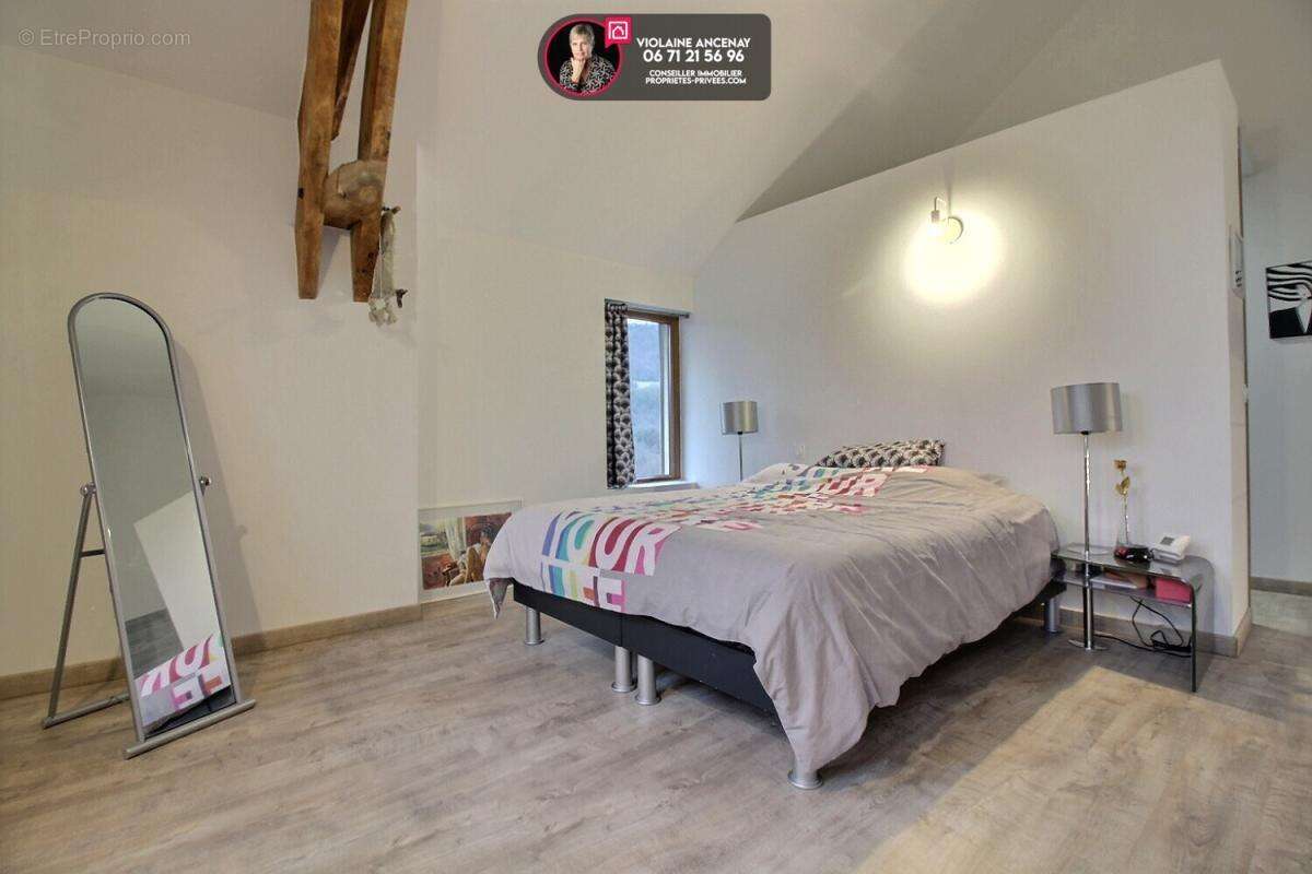 Montagnole, grange rénovée et spacieuse,  166 m2 , 4 chambres - photo 13