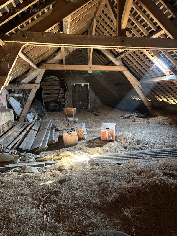 Maison à BESSE-SUR-BRAYE