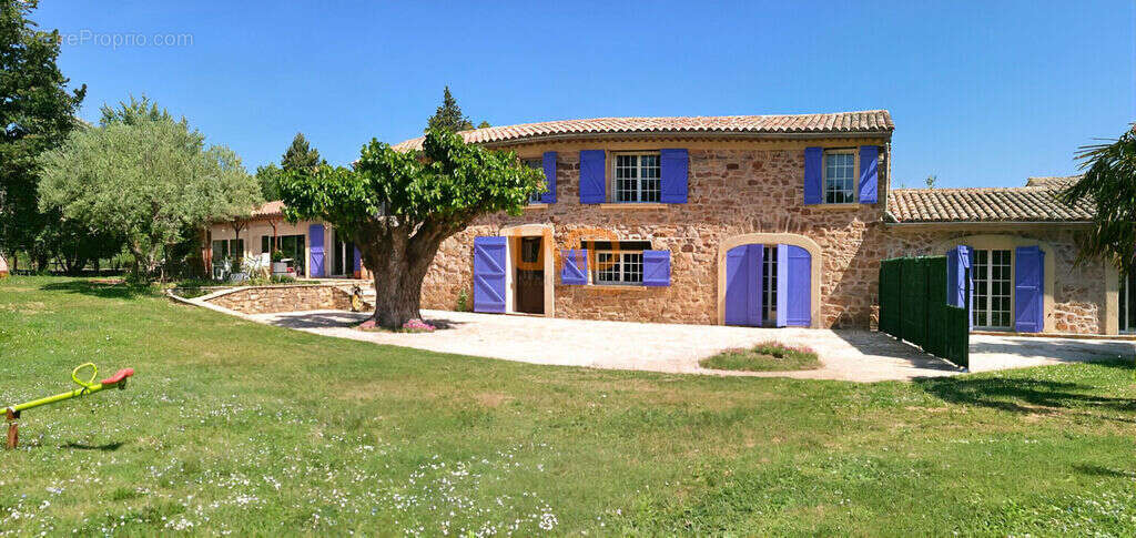 Maison à LA MOTTE