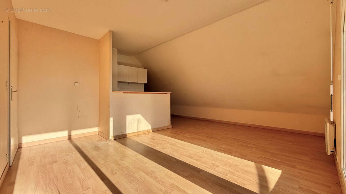 Appartement à CORBEIL-ESSONNES