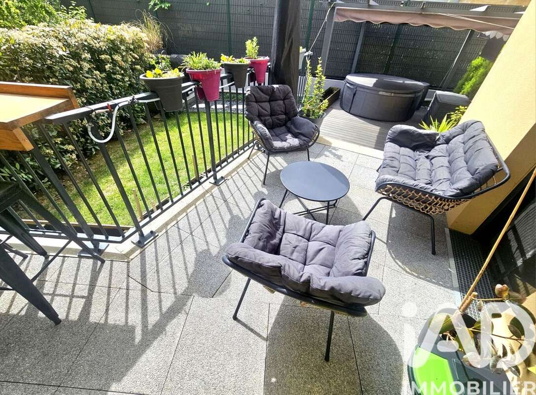 Photo 2 - Appartement à THIAIS