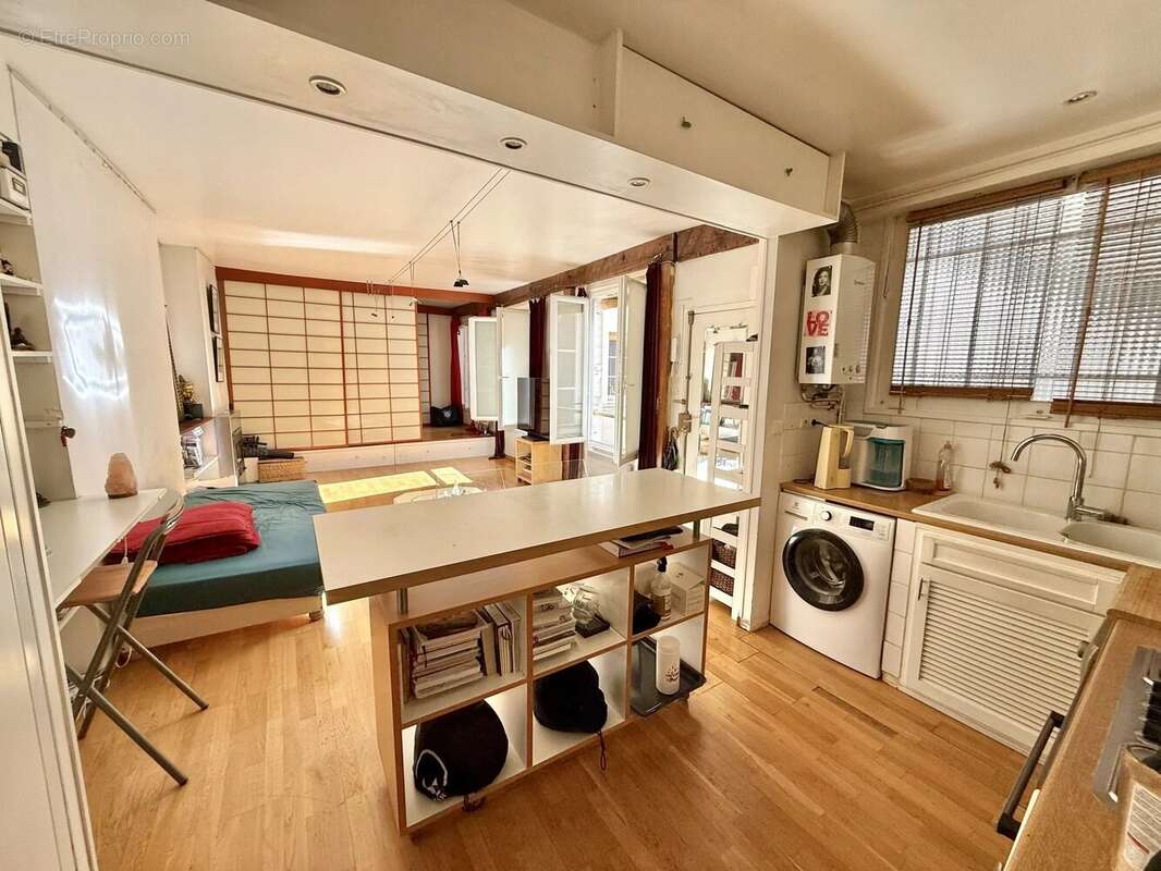 Appartement à PARIS-2E