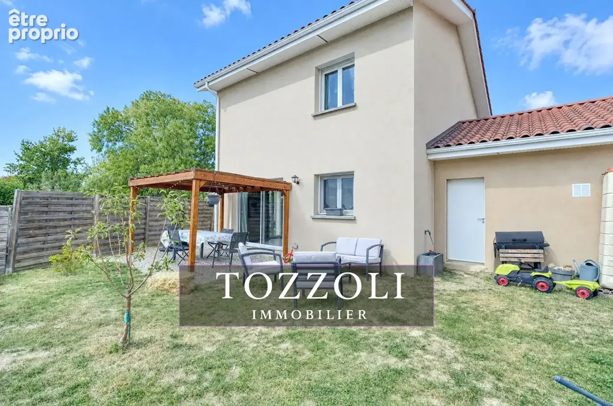Photo Maison à Saint-Jean-De-Bournay au prix de 275 000€