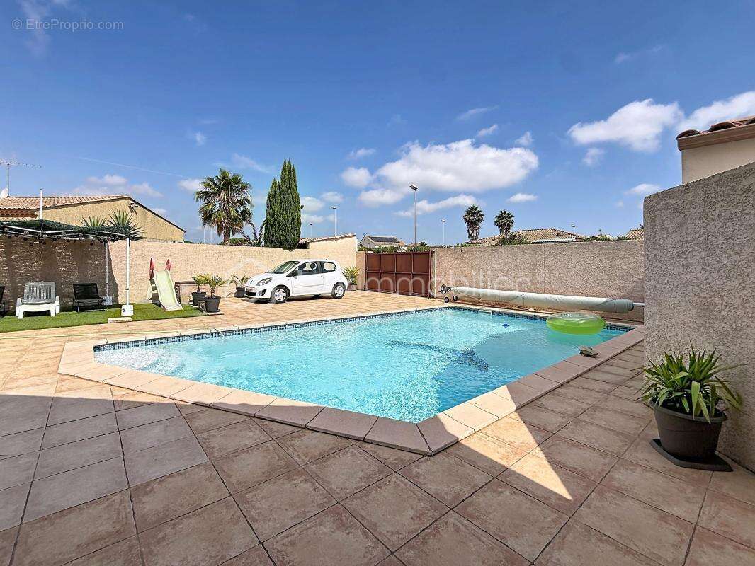 Maison 5 chambres avec piscine - garage - patio - photo 11