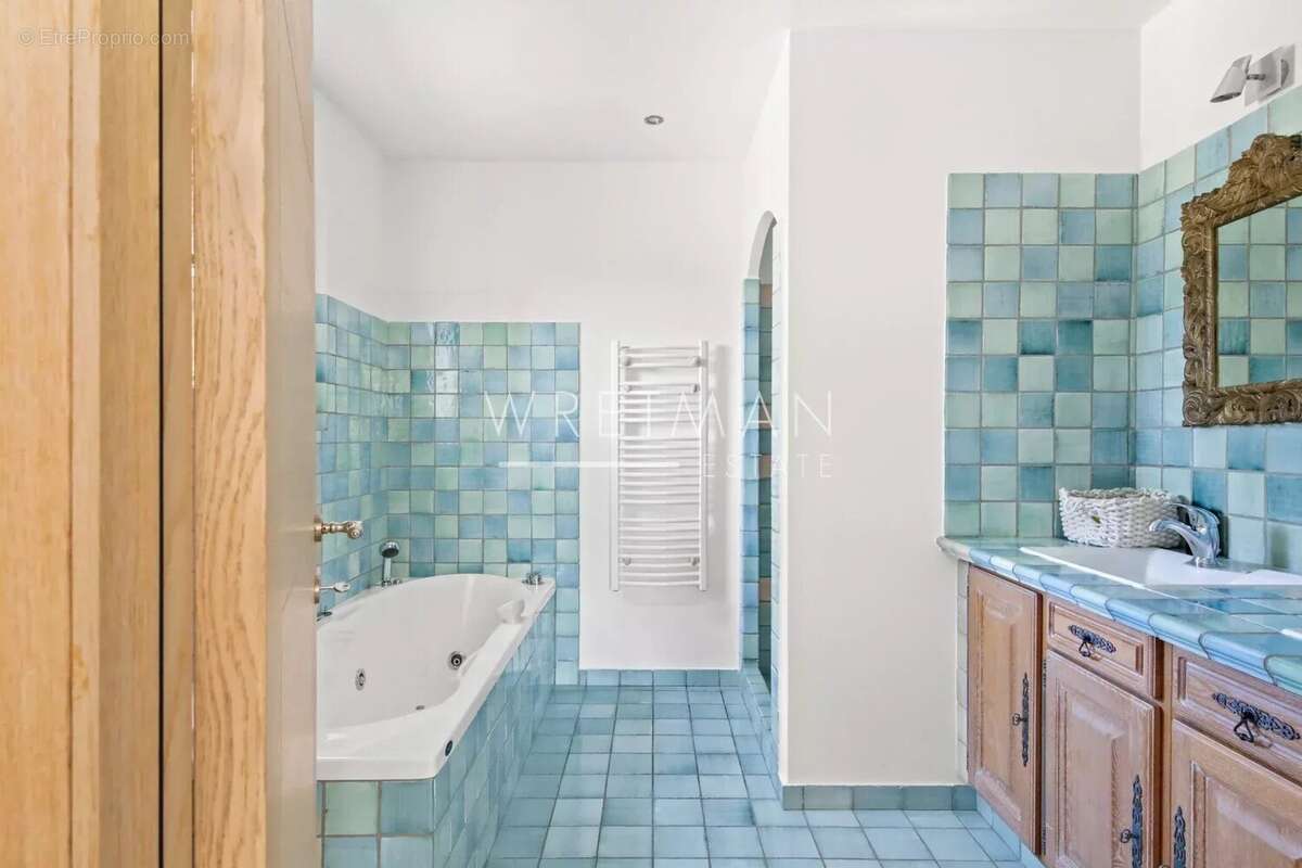 Maison à TRANS-EN-PROVENCE