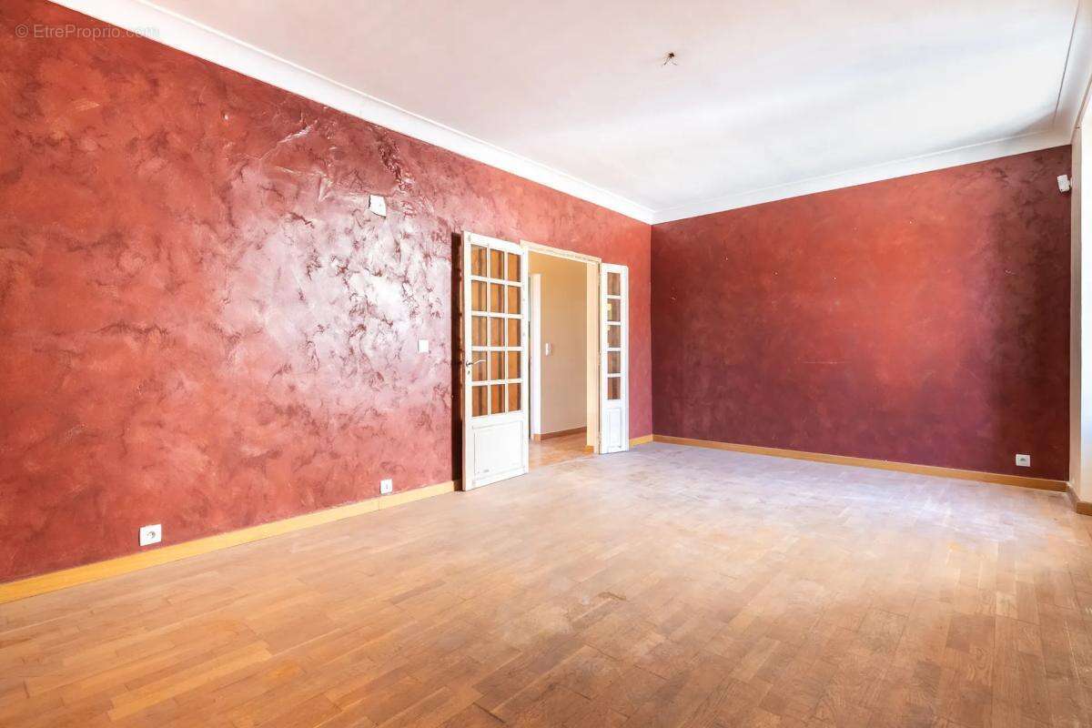 Appartement à MARSEILLE-16E