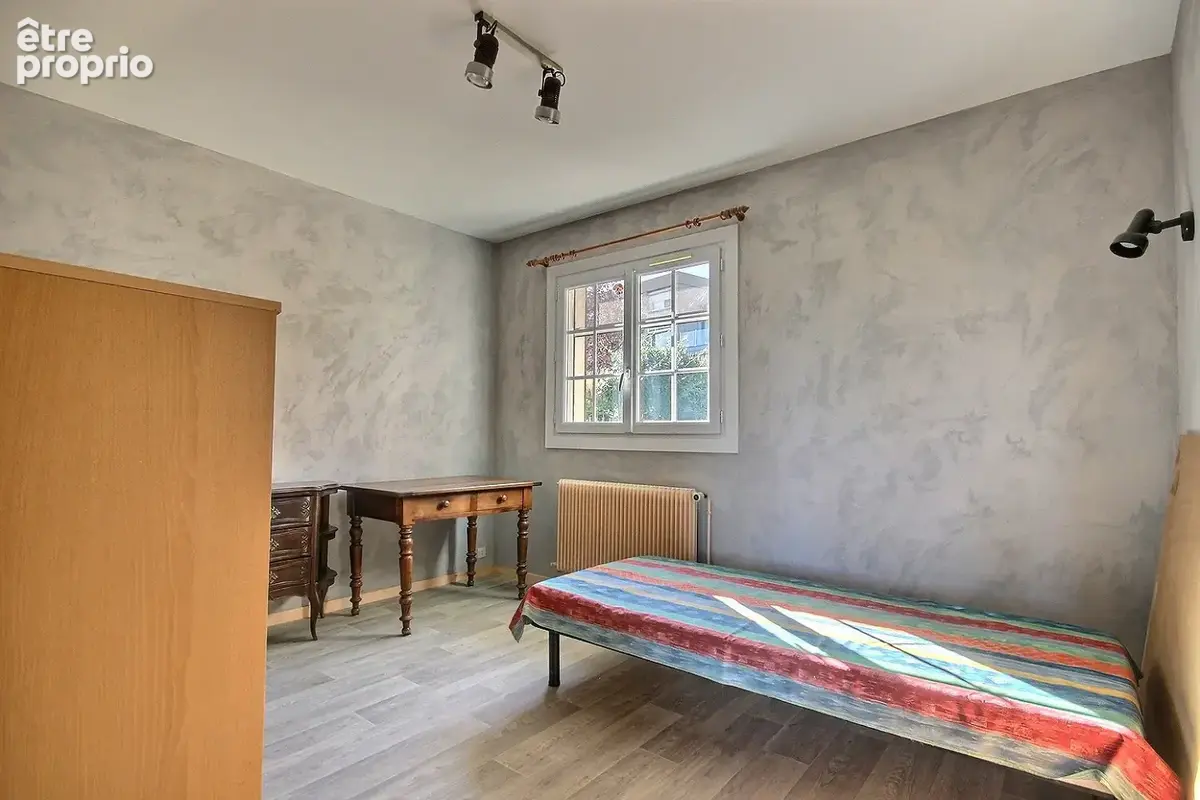 Maison f4+ de plain pied et sous sol semi enterré a sorbiers - photo 11