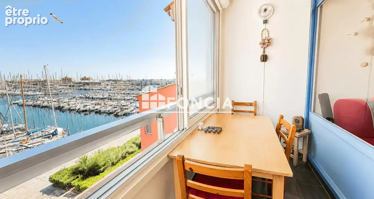 Dernier etage avec vue imprenable sur le port - photo 2