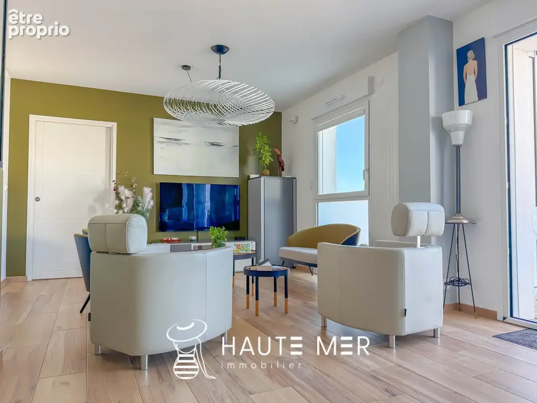 RÉGATE - Appartement T4 avec garage et parking aux Présidents - photo 5