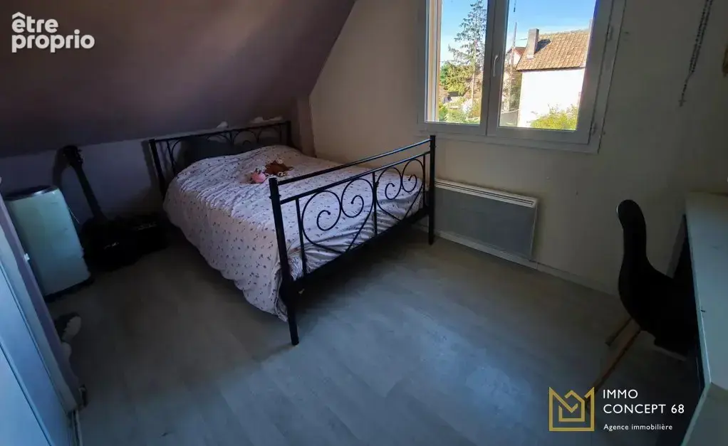 Maison - 141 m² - 4 chambres - Terrasse - photo 11