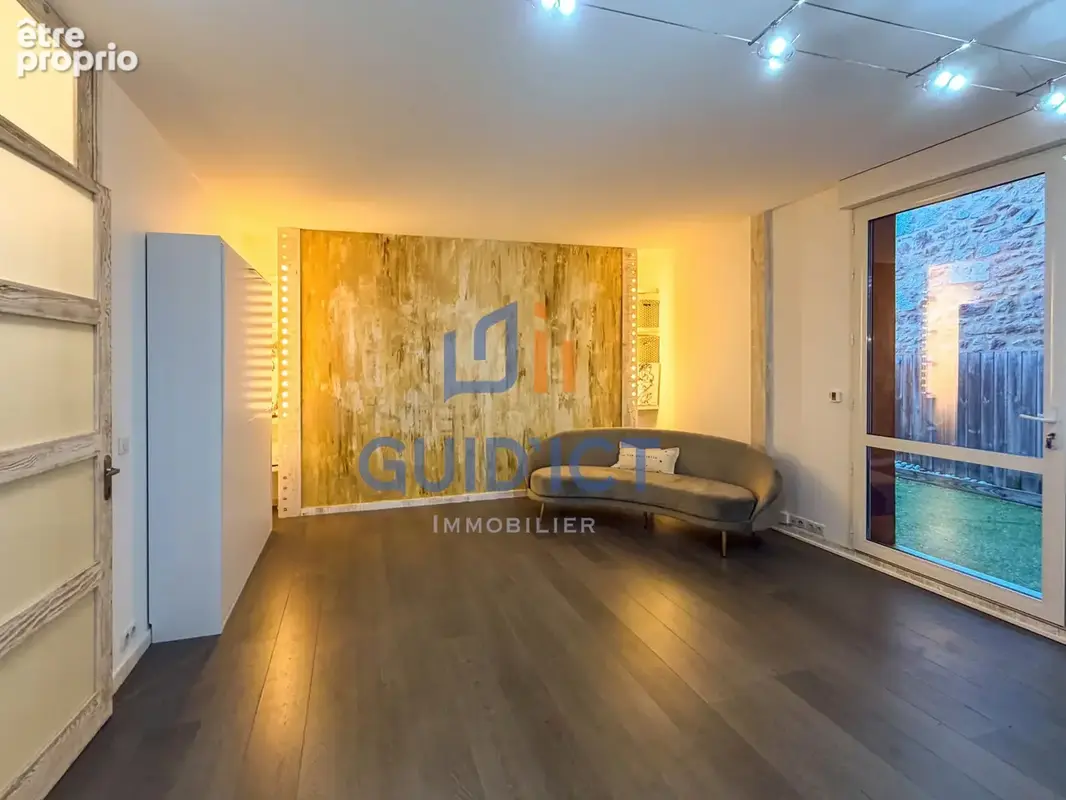 RODEZ   416 m2 à vivre autrement, avec patio, piscine et garage - photo 10
