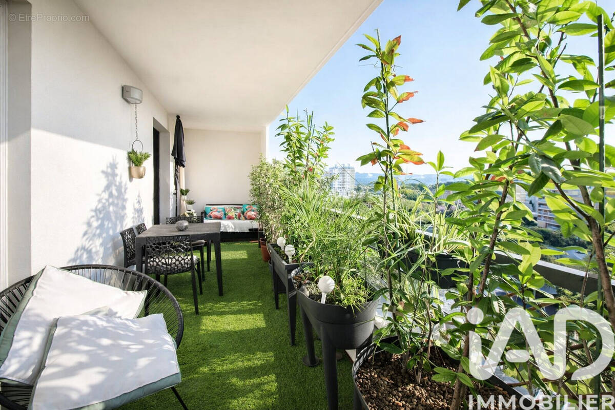 Photo 1 - Appartement à MARSEILLE-12E