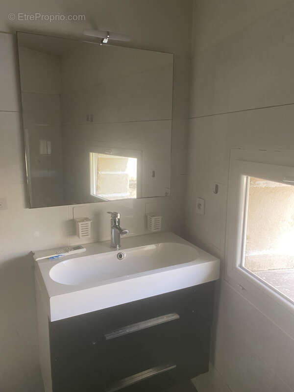 Appartement à MAUGUIO