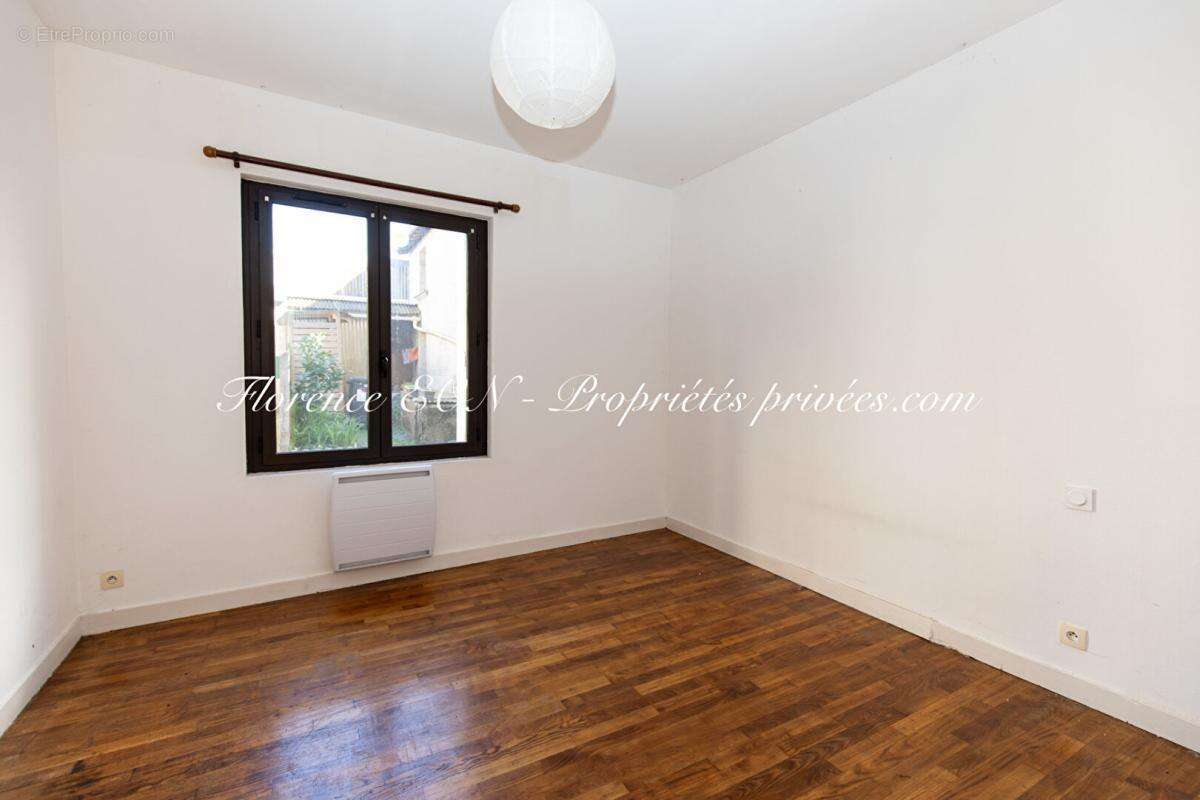 Appartement à BAIS