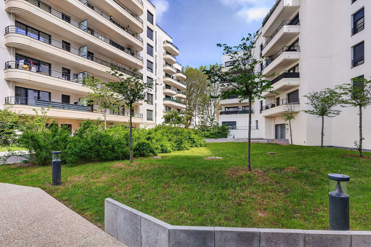 Appartement à COLOMBES