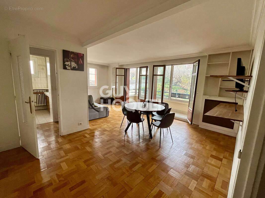 Appartement à ROSNY-SOUS-BOIS