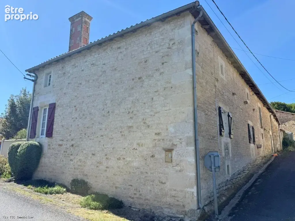Maison En Pierre Rénovée Avec 4 Chambres - photo 25