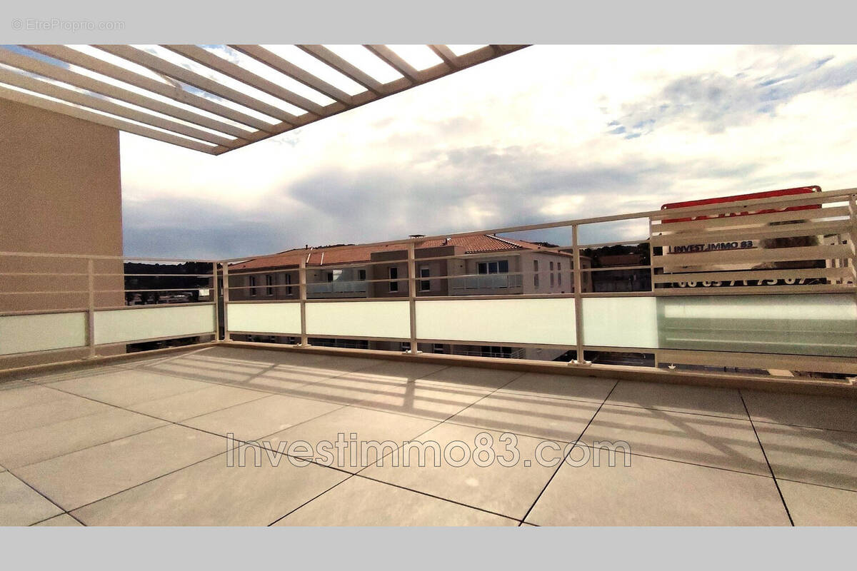 Appartement à HYERES