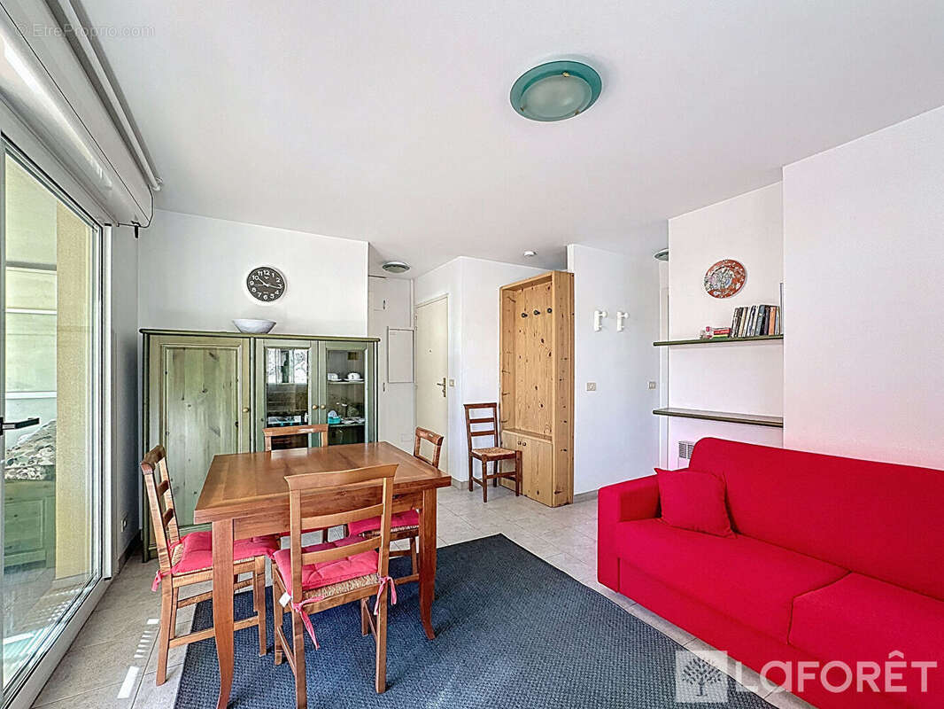 Appartement à ROQUEBRUNE-CAP-MARTIN