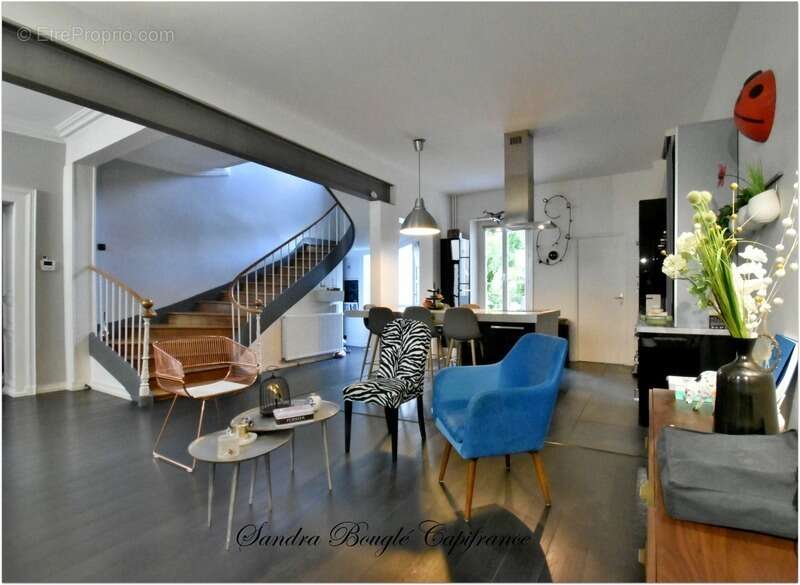 Maison à vendre 12 pièces LAVAL (53) - photo 3