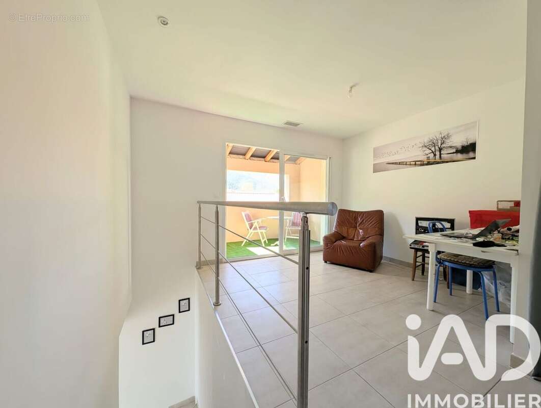Maison 91 m² à Joch  - photo 9