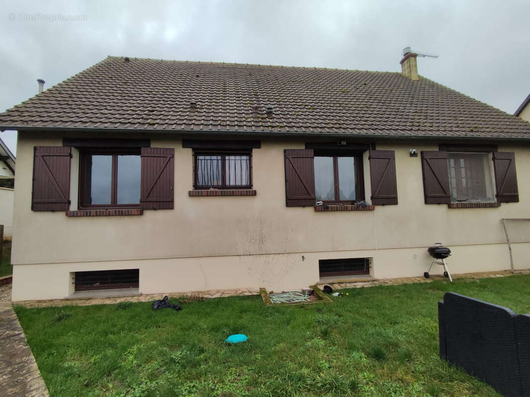 Maison à AUNAY-SOUS-AUNEAU