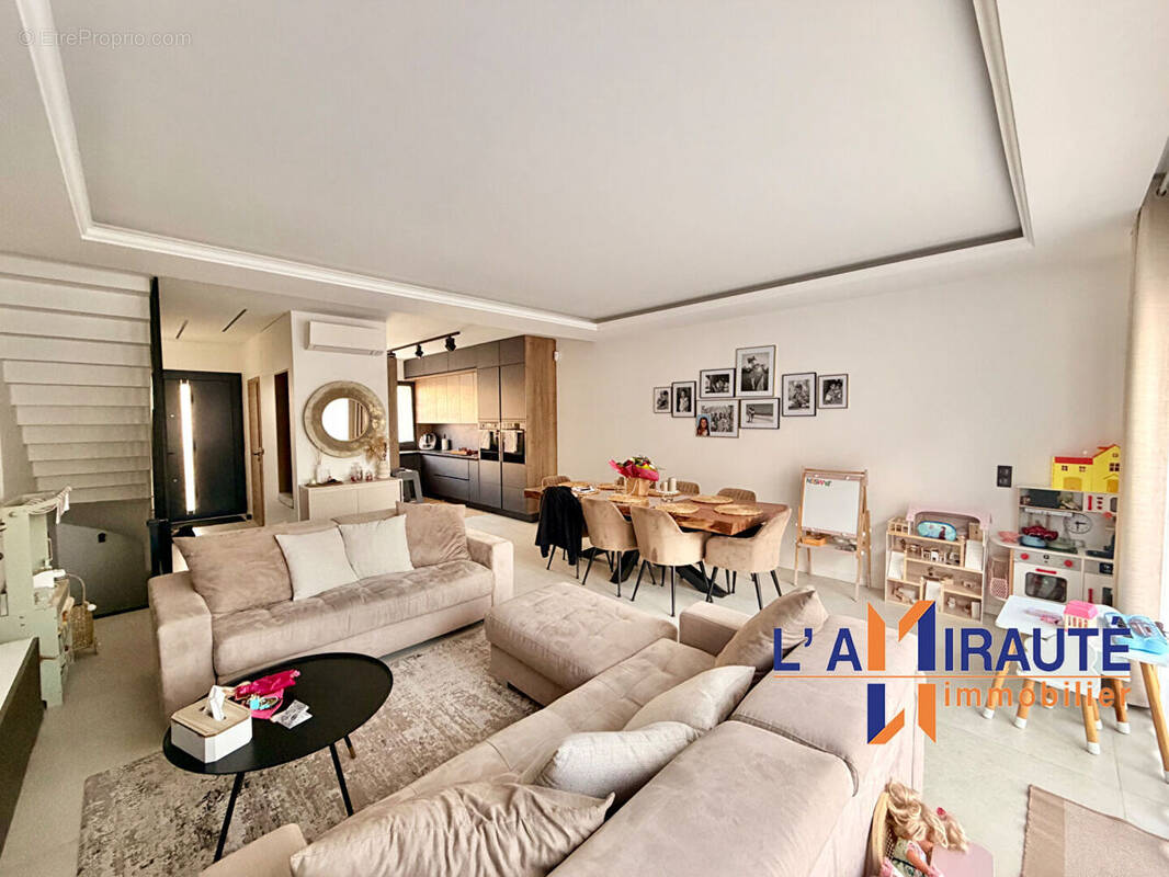 Maison à HOUILLES
