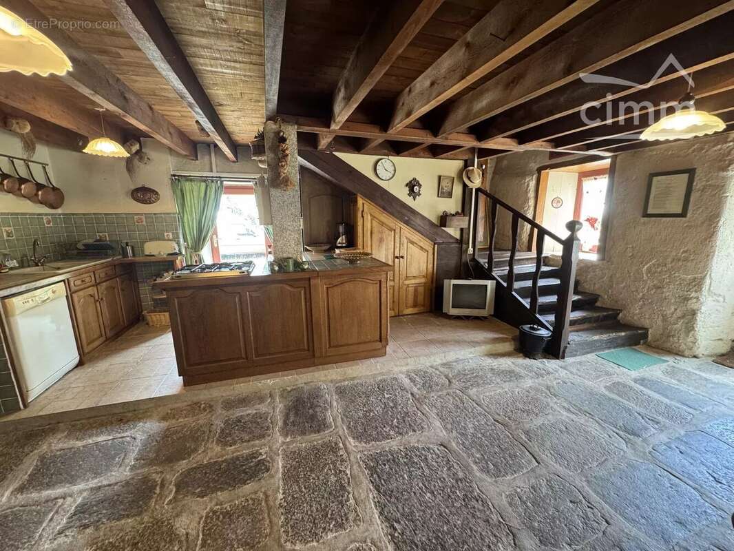 Maison de village en pierre - photo 23