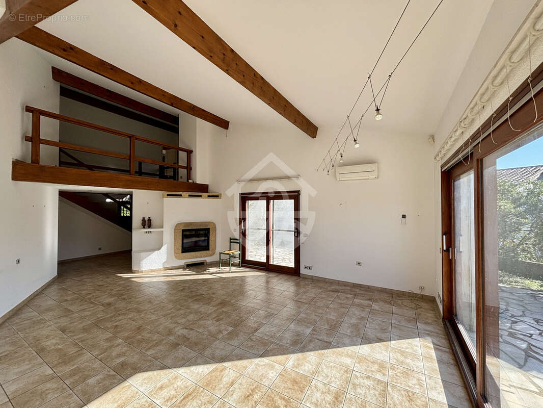 Maison à SAINT-PERAY