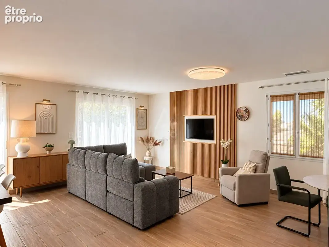 Maison récente de 146 m² avec piscine sur terrain arboré de 1 646 m² - photo 3