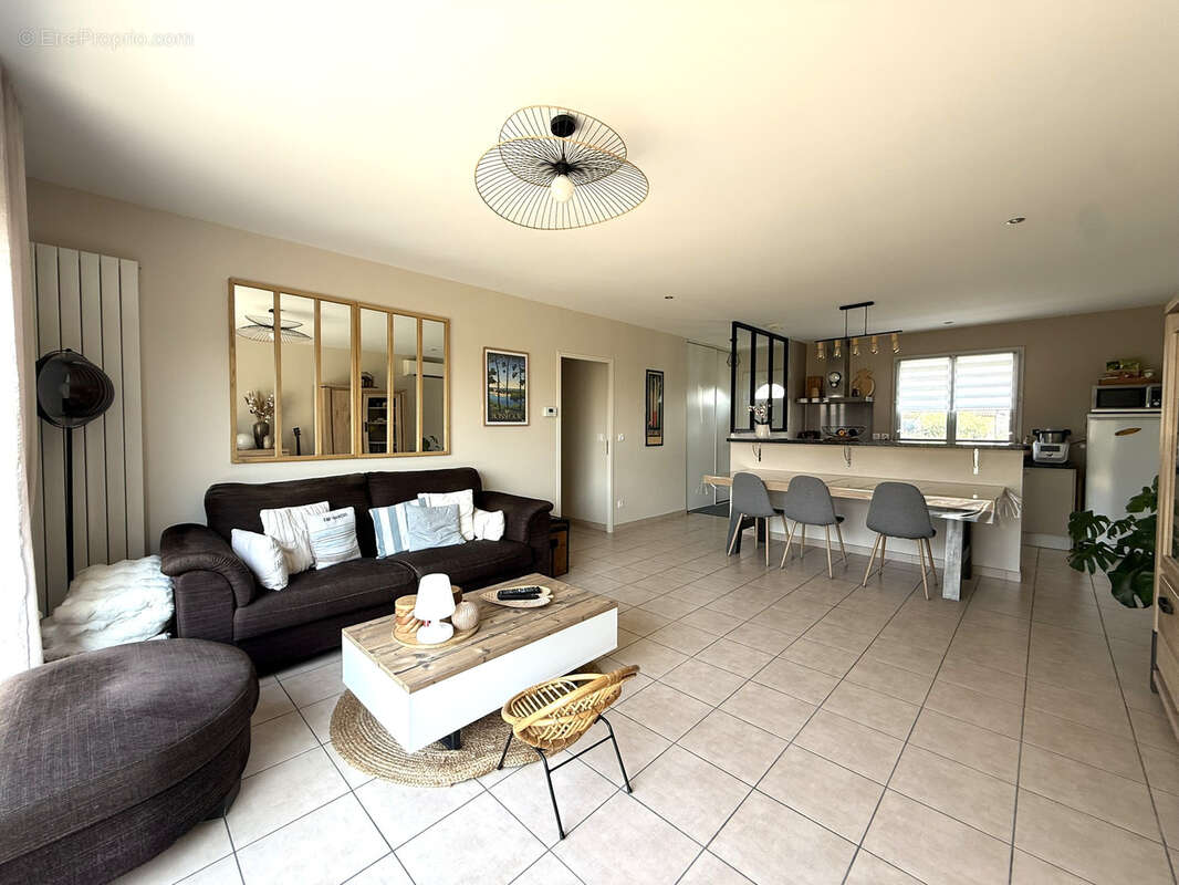 En exclusivité ! Maison T4 de plain pied avec garage et jardin ! - photo 7
