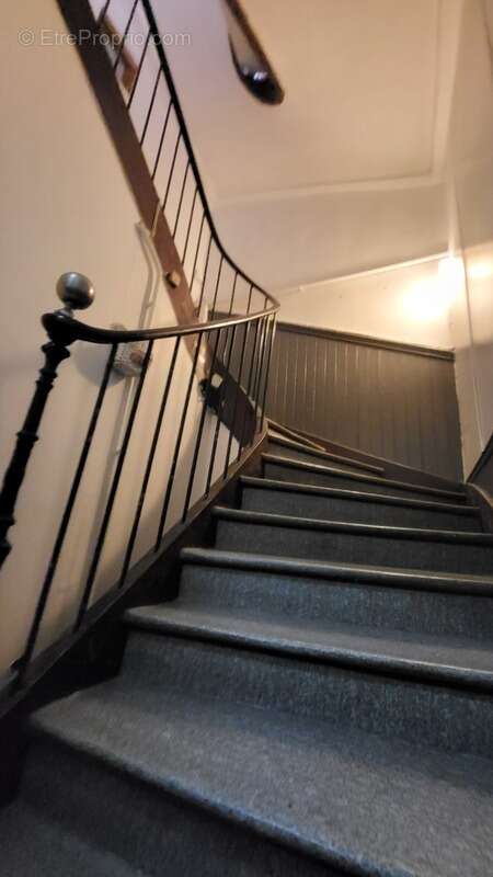 Maison à MONTREJEAU