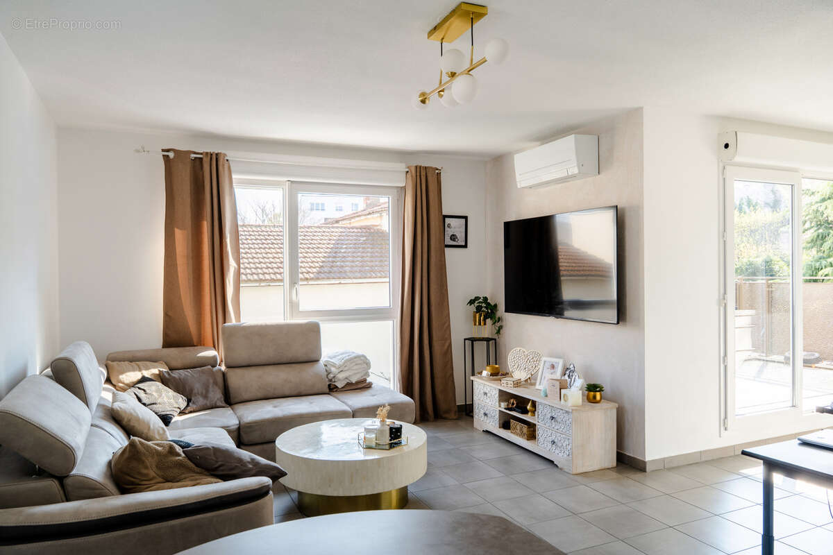 Appartement à VENISSIEUX