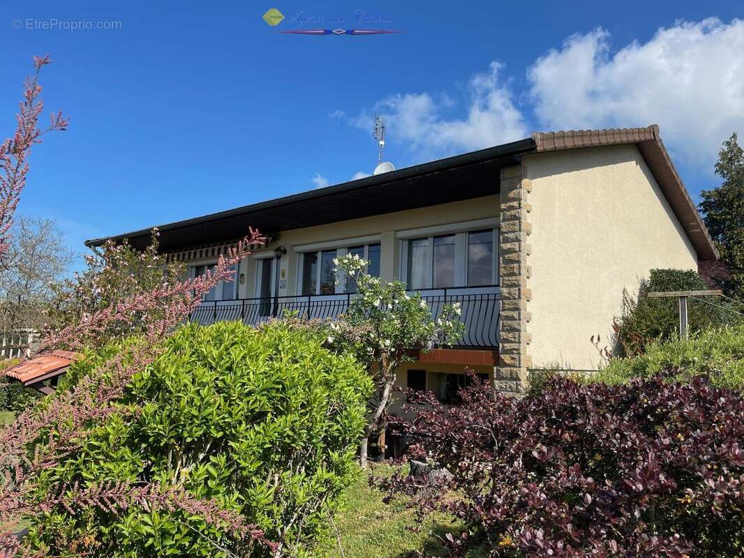 n°3 - Maison à LA CLAYETTE