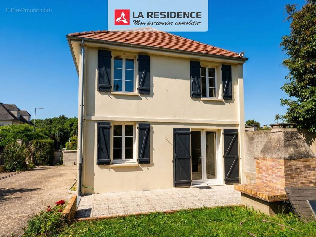 Maison à SAINT-OUEN-L'AUMONE